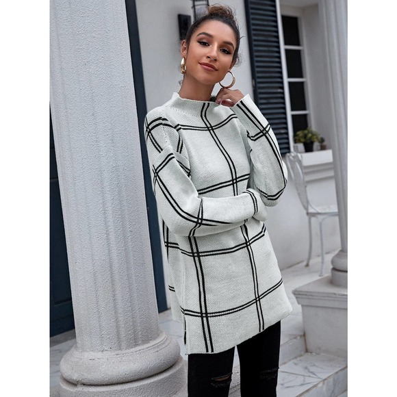Grid Print Mock Neck slit side Sweater white black turtleneck - Picture 3 of 5